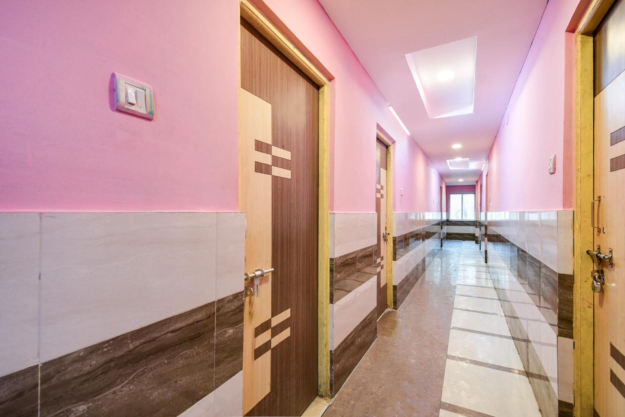 Hotel Oyo Flagship Chandrabindu Puri