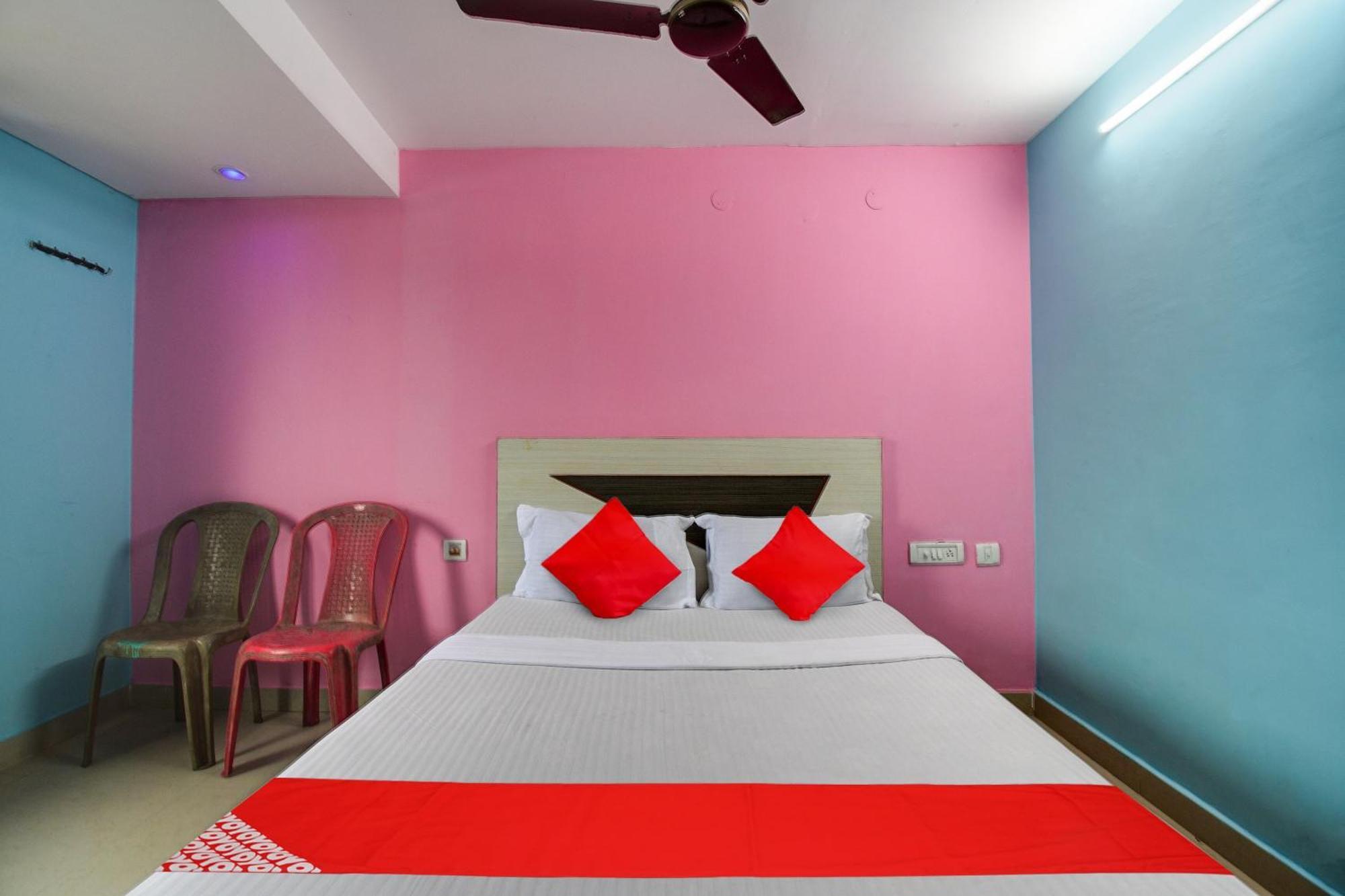 Oyo Flagship Chandrabindu Hotel 3*